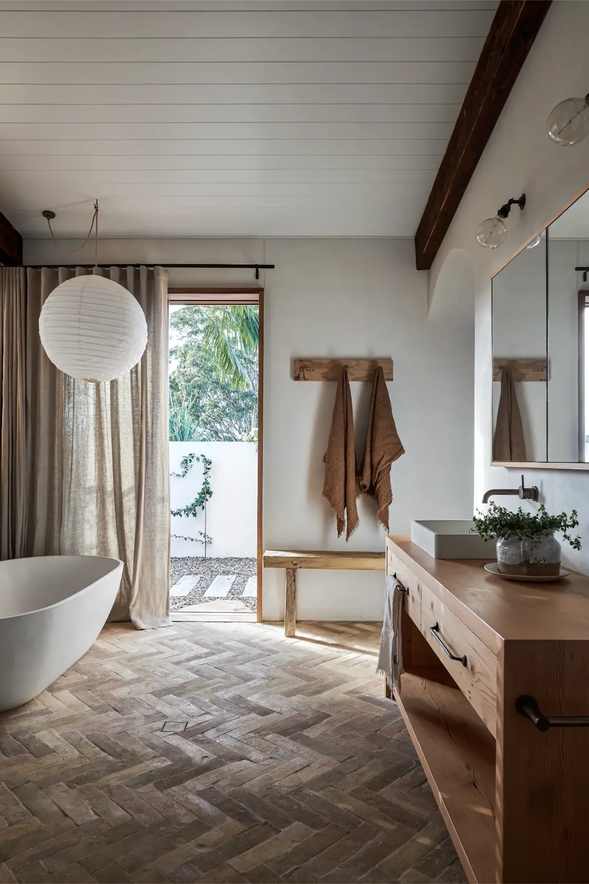 Custom home builder bathroom in Byron Bay